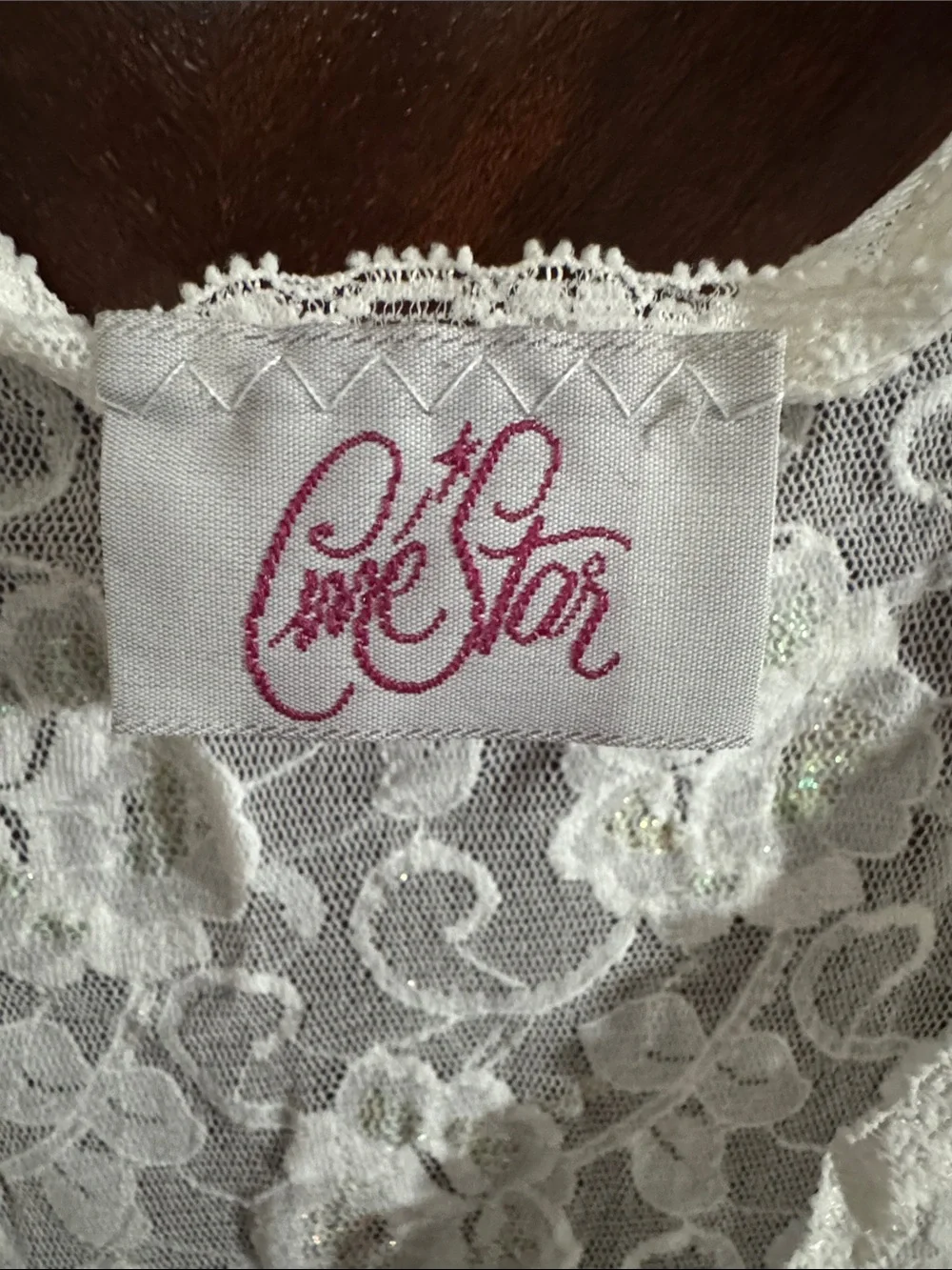 N/A elegant vintage